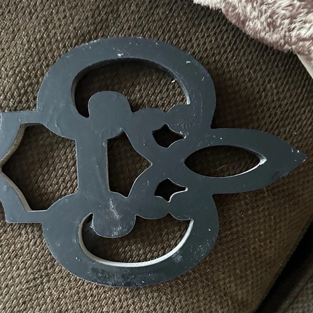 Rustic Brown Wall Key Decor - Picture 7 of 9